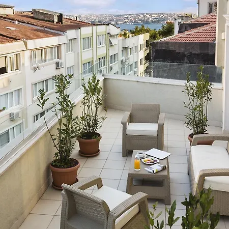 Turkuaz Bosphorus Istambul